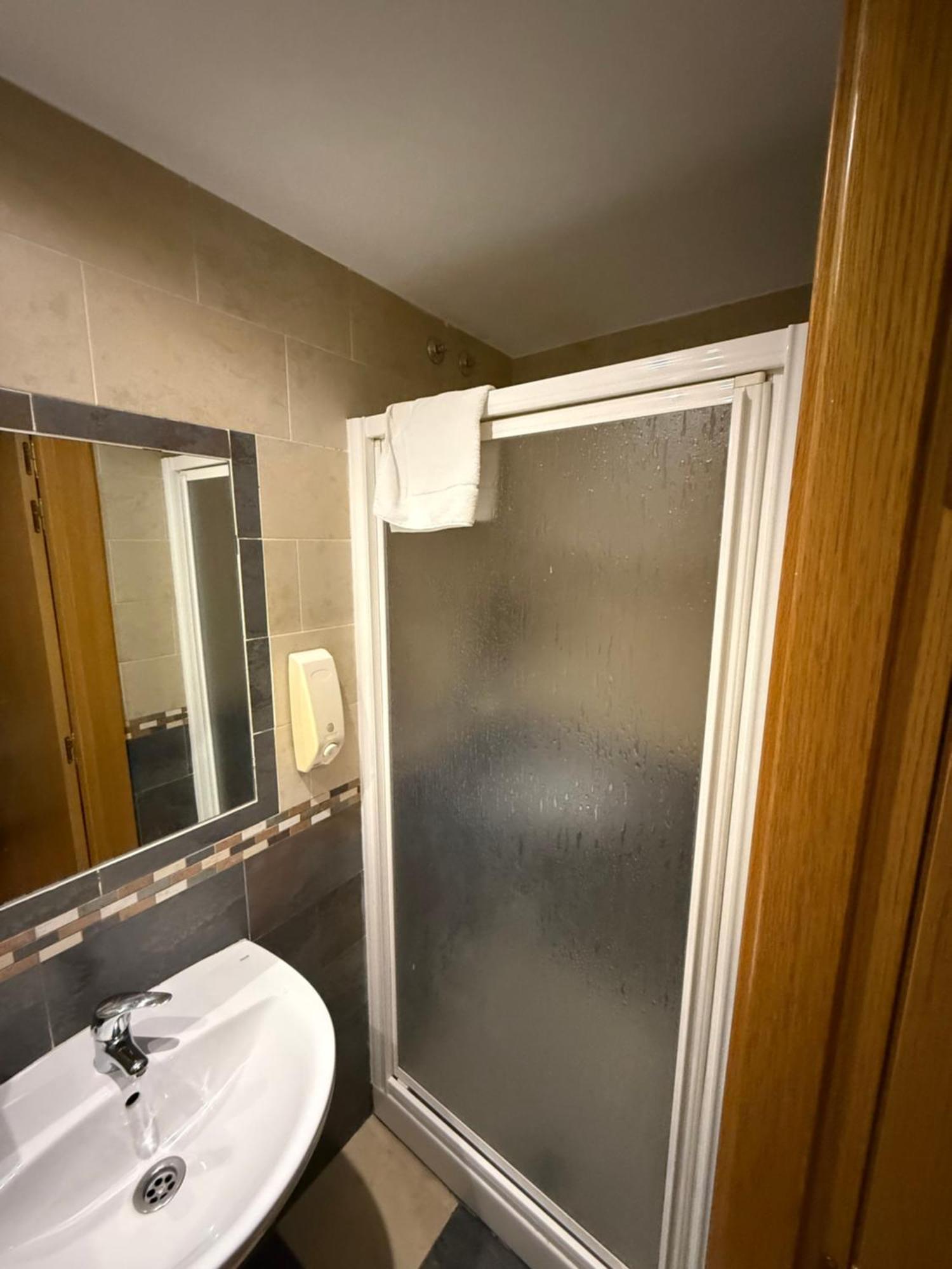 Standard Double Room Fan